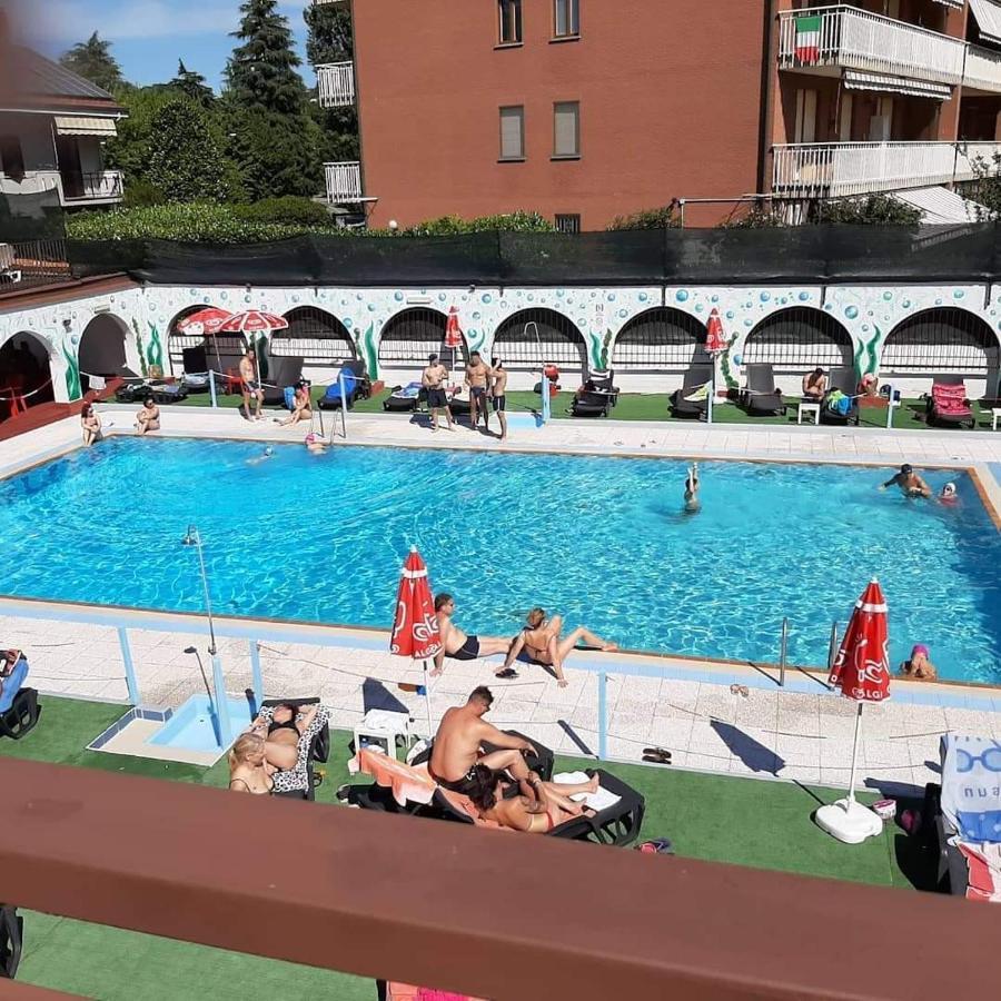 B&B The Sun Swimming & Pool Турин Екстер'єр фото